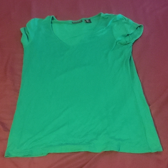 Tahari Tops - Tahari Green Relaxed Short Sleeve T-Shirt